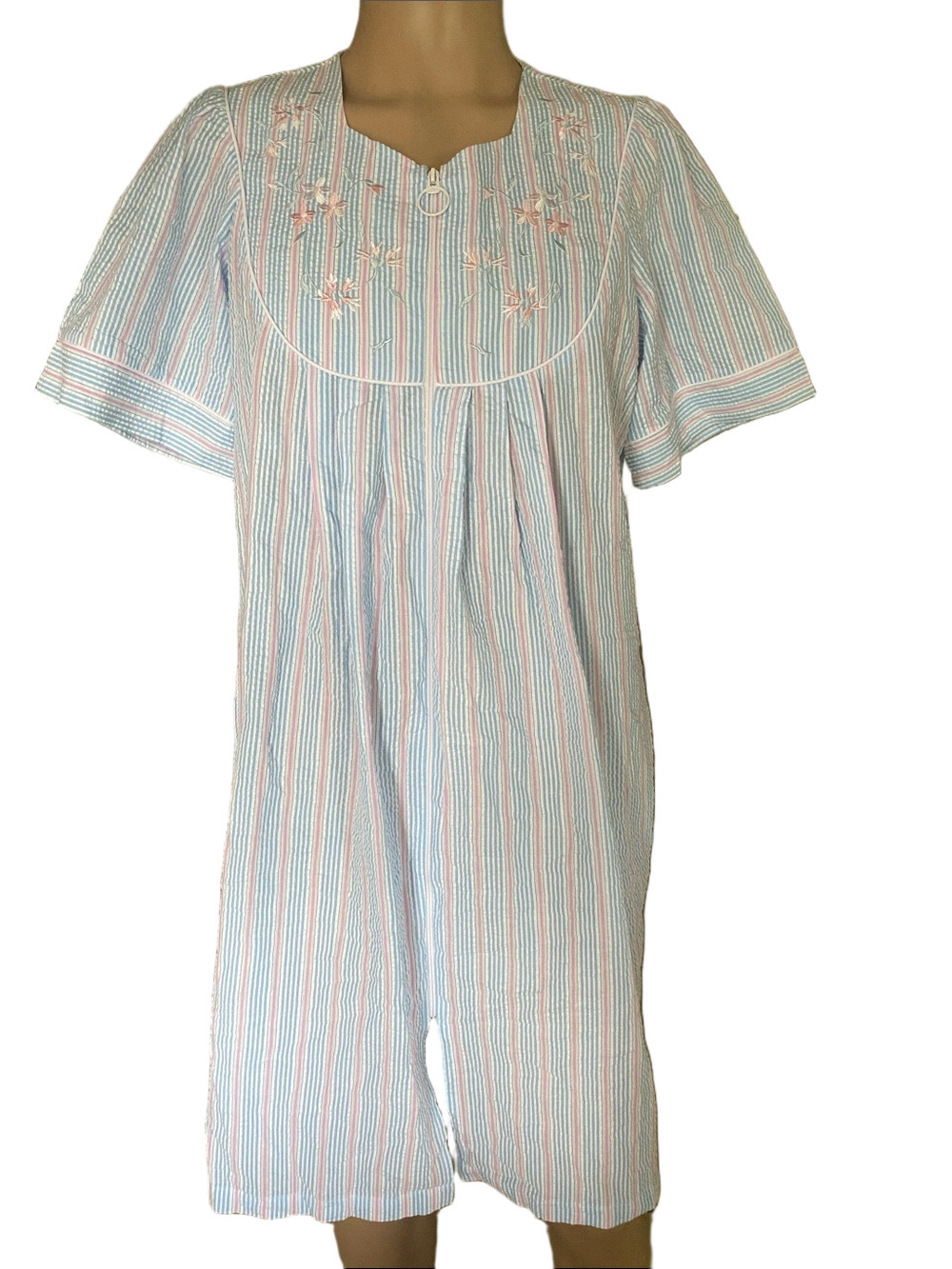Miss Elaine Blue & Pink Striped Seersucker dressing gown.